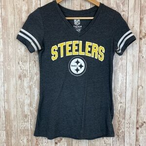 NFL Team Apparel Pittsburg Steelers Short Sleeve V Neck Shirt Size XS Women